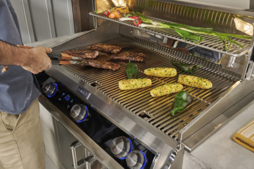 Grill Lifestyle with food